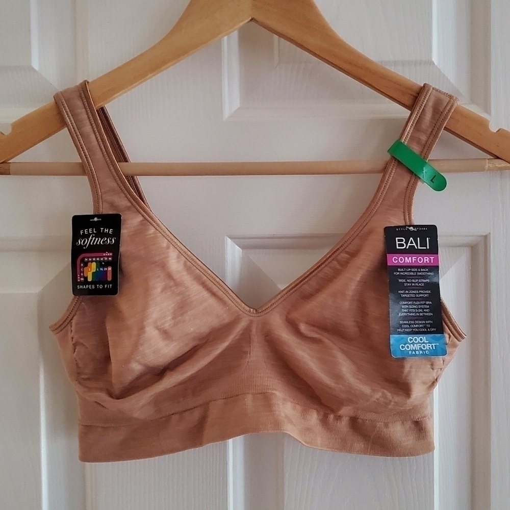 Bali® Comfort Revolution® ComfortFlex Fit® Full-Coverage Wireless Bra 3484 L